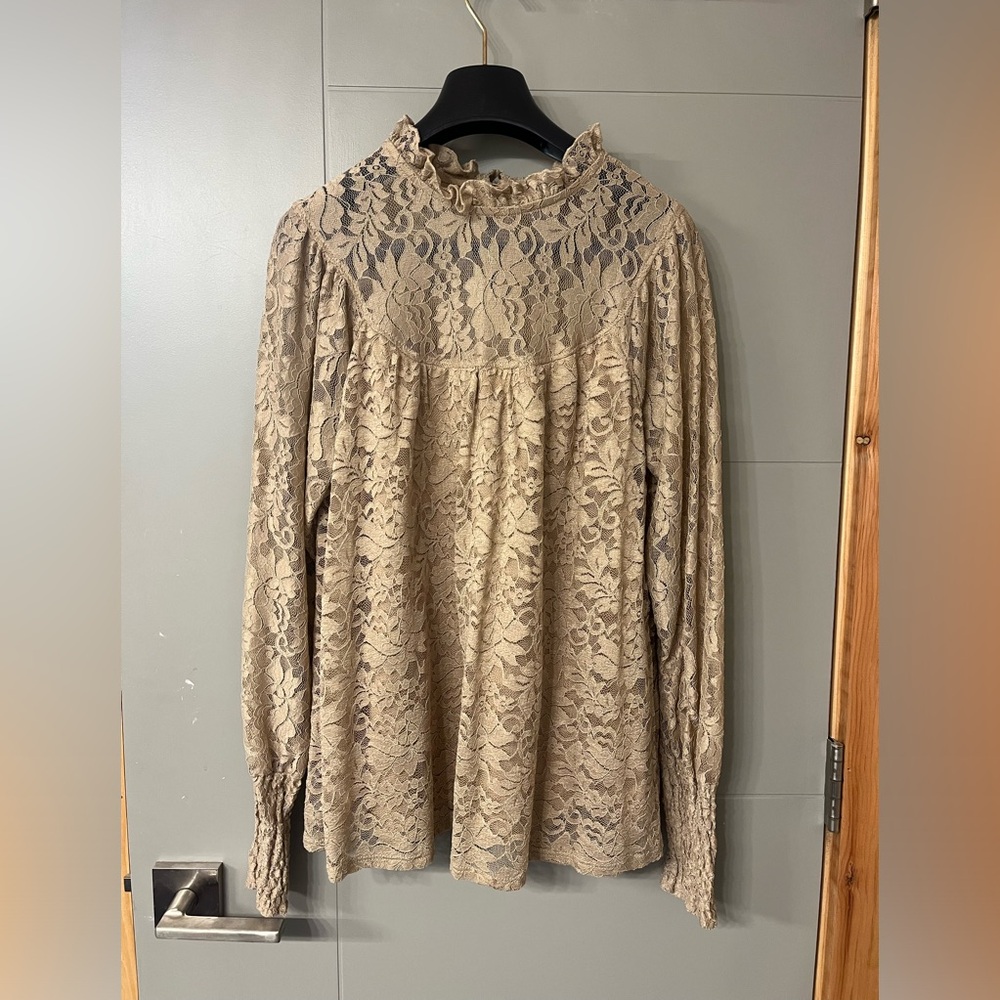 Cable & Gauge Lace Top Medium
